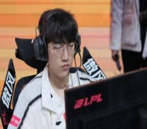 斯诺克世界,大奖赛首轮,丁俊晖出局,雷速比分网,体育赛事平台,足球比赛比分,篮球比赛数据,体育赛事信息